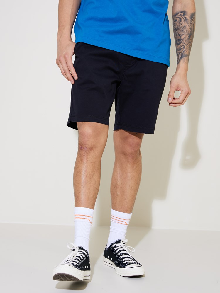 Huk shorts 7051644671791 4_Huk shorts CAD.jpg_