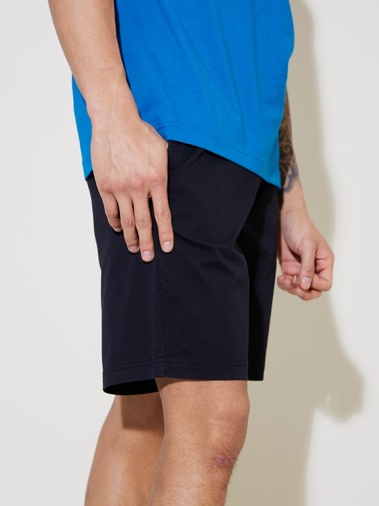 Huk shorts 7051644671791 7_Huk shorts CAD.jpg_