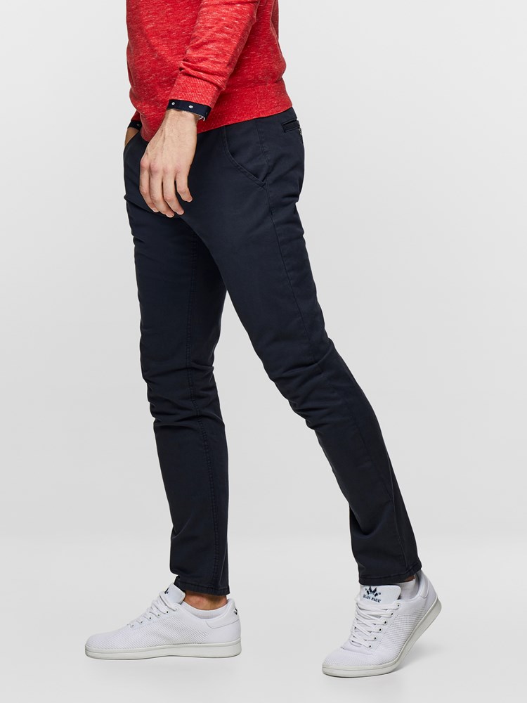 SLIM CHINO STRETCH TWILL 7237629_ENB_MadeByMonkeys_nos-modell-left.jpg_Left||Left