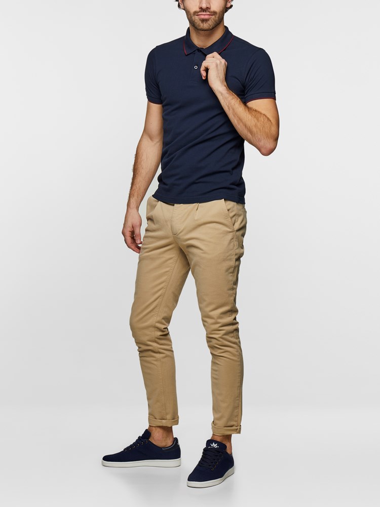 SLIM CHINO STRETCH TWILL 7237629_I4Y-MADEBYMONKEYS-S19-Modell-Front5_SLIM CHINO STRETCH TWILL I4Y.jpg_Front||Front