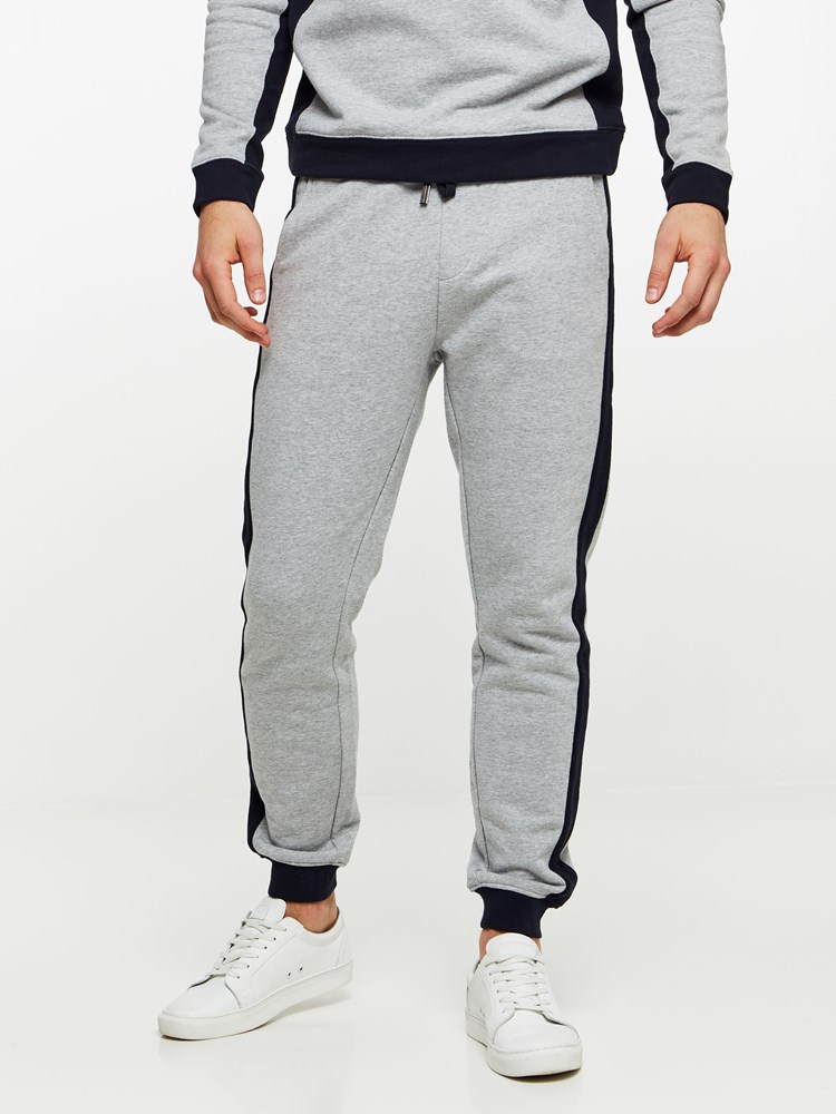 ORDO SWEAT PANT 7239622_EO9_Ordo Genser_A19-modell-front2_ORDO SWEAT PANT EO9.jpg_Front||Front
