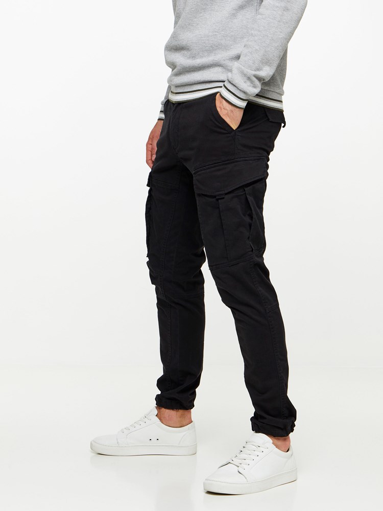 CARGO STRETCH PANT 7239656_C18-HENRYCHOICE-A19-Modell-left_2295_CARGO STRETCH PANT C18.jpg_Left||Left