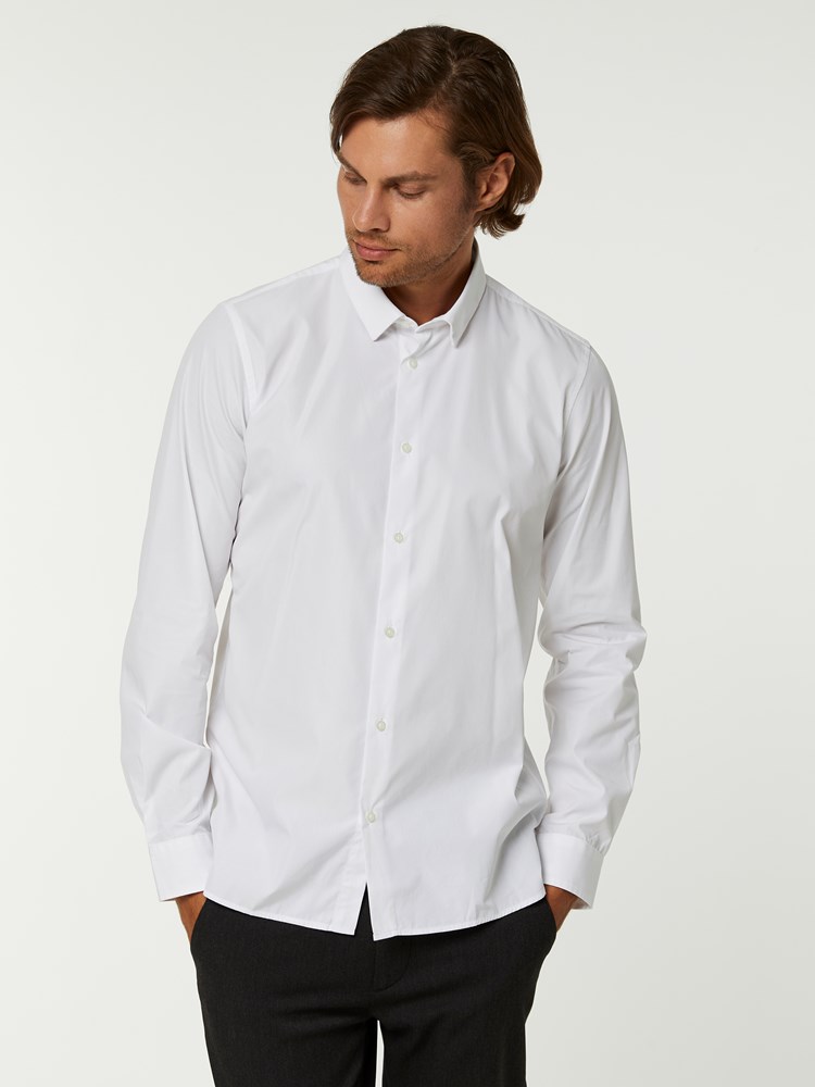 OSLO SKJORTE - TAILOR FIT 7244565_O68-HENRYCHOICE-A20-Modell-front_96325_OSLO SKJORTE - TAILOR FIT O68_OSLO SKJORTE - TAILOR FIT O68 7244565.jpg_Front||Front