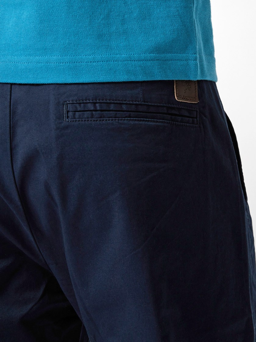 7246677 ENM 7246677_ENM--H21-Modell-right_12157_CREW CHINO SHORTS ENM.jpg_Right||Right