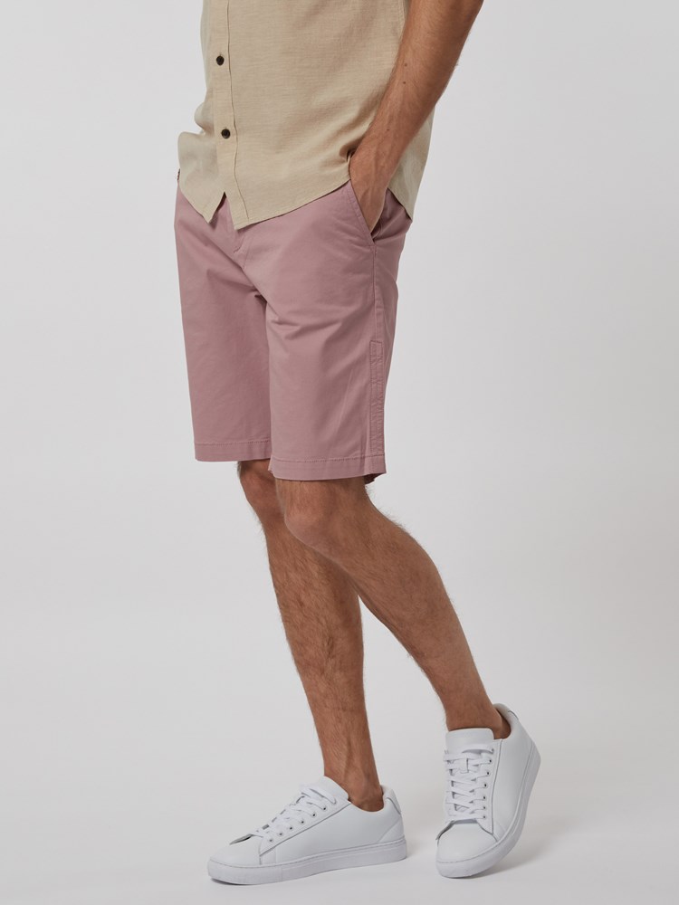 CREW CHINO SHORTS 7246677_MOD--H21-Modell-left_41319_CREW CHINO SHORTS MOD.jpg_Left||Left