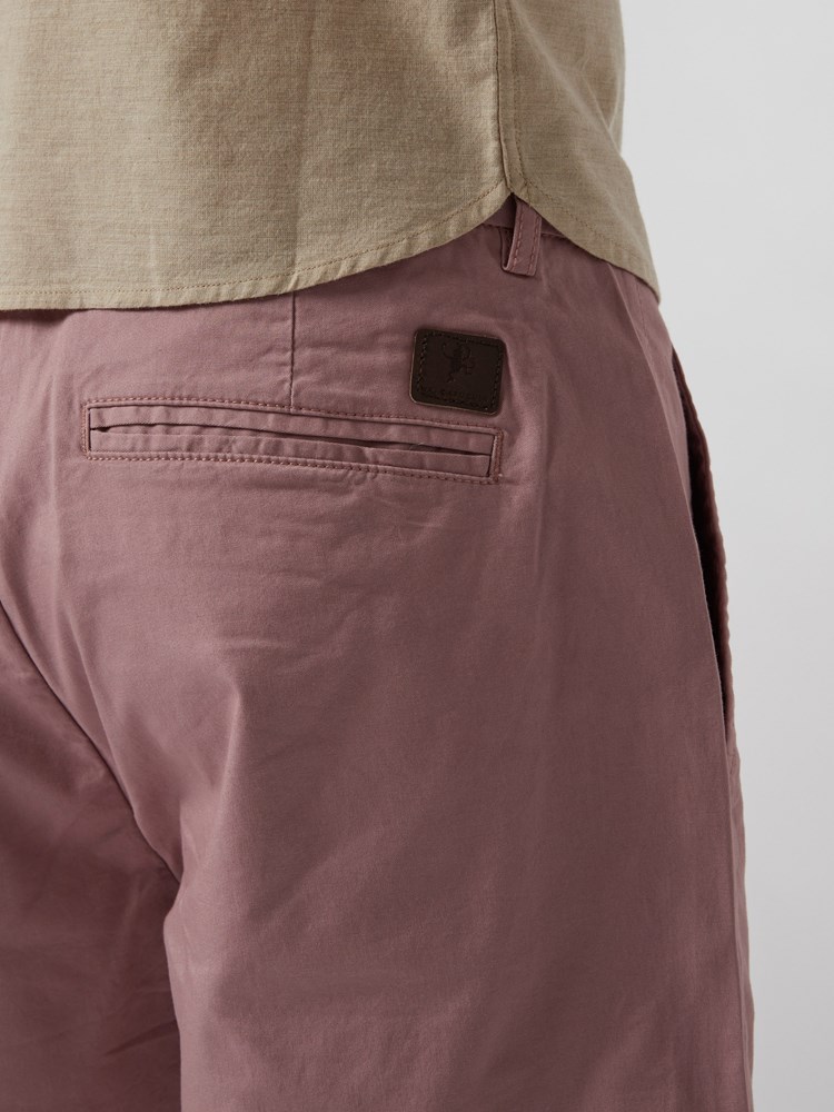 CREW CHINO SHORTS 7246677_MOD--H21-Modell-right_9525_CREW CHINO SHORTS MOD.jpg_Right||Right