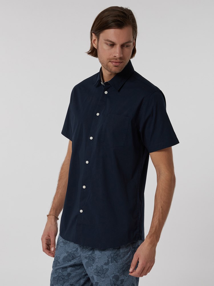 MICHAEL SKJORTE 7246936_ENM--H21-Modell-left_31428.jpg_Left||Left