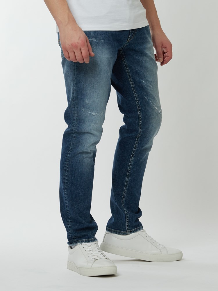 Slim Bill vintage jeans 7249291_DAD-HENRYCHOICE-S22-Modell-Right_chn=boys_1510_Slim Bill vintage jeans DAD_Slim Bill vintage jeans DAD 7249291.jpg_Right||Right