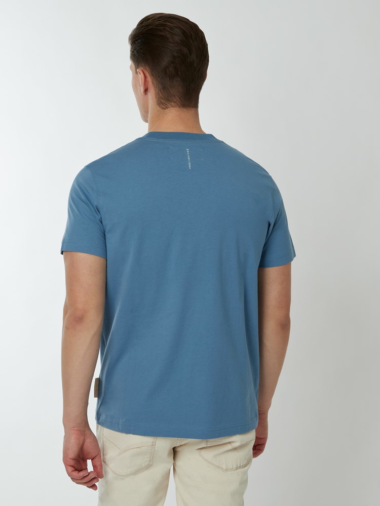 Perfekt t-skjorte 7249698_ECM-WOSNOTWOS-S22-Modell-Back_chn=boys_5178_Perfekt t-skjorte ECM 7249698.jpg_Back||Back