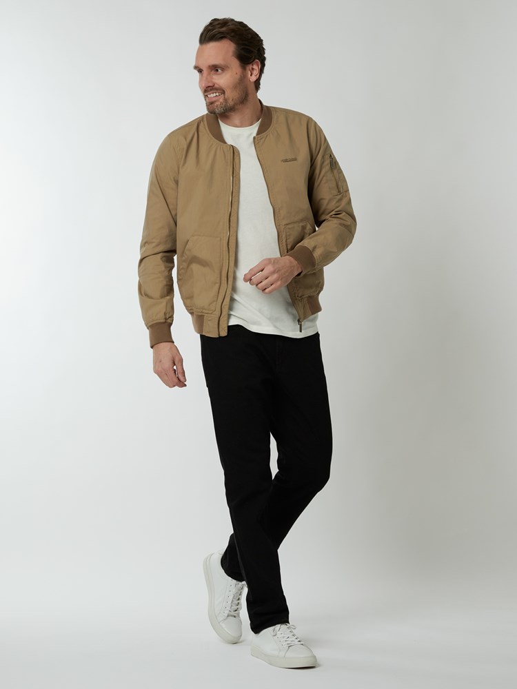 Neil bomberjakke 7249723_ADY-HENRYCHOICE-S22-Modell-Front_chn=boys_9992_Neil bomberjakke ADY_Neil bomberjakke ADY 7249723.jpg_Front||Front