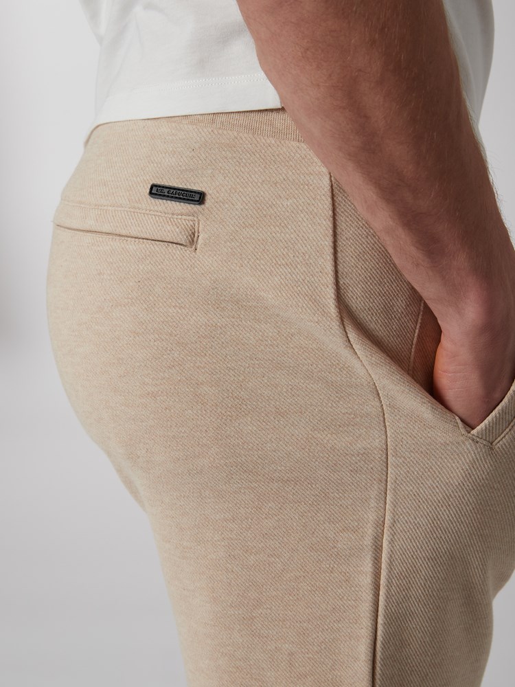 Giovanni shorts 7249911_A9P-MRCAPUCHIN-H22-details_chn=boys_6003.jpg_