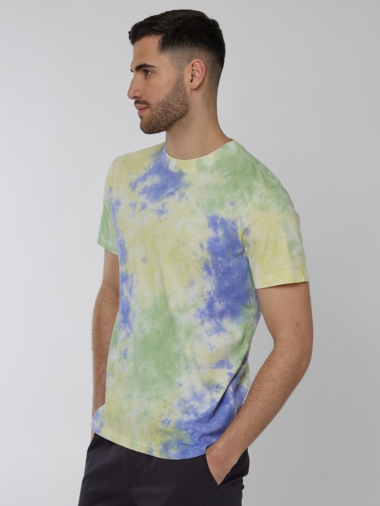 Batikk t-skjorte 7249924_GHF-WOSNOTWOS-H22-Modell-Front_chn=boys_1962_Batikk t-skjorte GHF 7249924.jpg_Front||Front