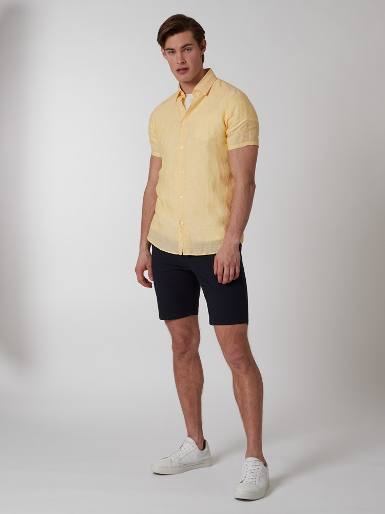 Slim structure bermuda III 7250004_EM6-MRCAPUCHIN-H22-Modell-Front_chn=boys_7397_Slim structure bermuda III EM6_Slim structure bermuda III EM6 7250004.jpg_Front||Front