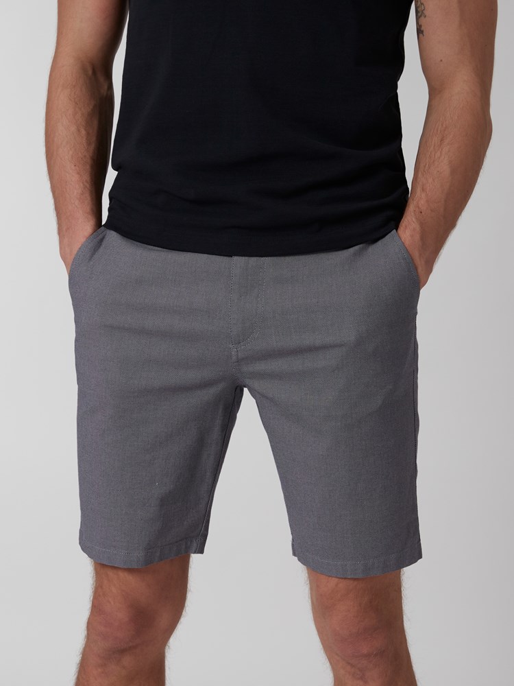 Slim structure bermuda III 7250004_ID9-MRCAPUCHIN-H22-Modell-Front_chn=boys_9880_Slim structure bermuda III ID9_Slim structure bermuda III ID9 7250004.jpg_Front||Front