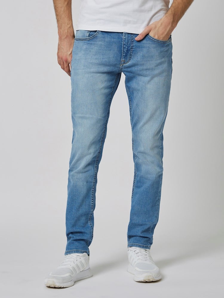 Slim Will blue jeans 7250648_DAD-HENRYCHOICE-NOS-Modell-Front_chn=boys_8034.jpg_Front