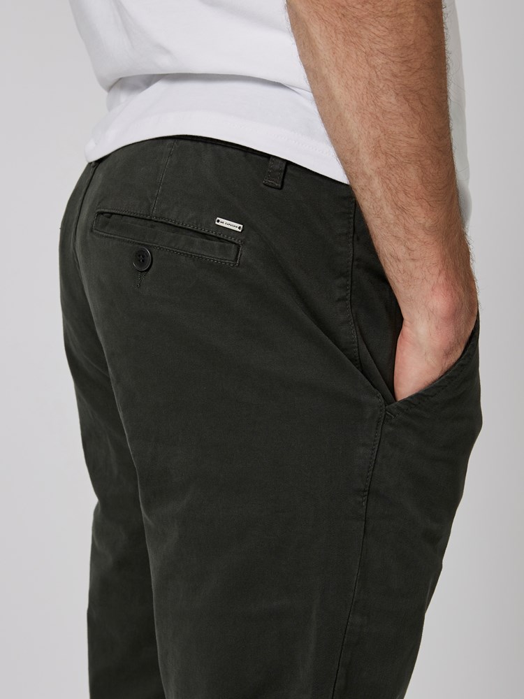 Regular chino str. twill 7500732_C19-MRCAPUCHIN-NOS-Modell-Front_chn=boys_218_Regular chino str. twill C19_Regular chino str. twill C19 7500732.jpg_Front||Front