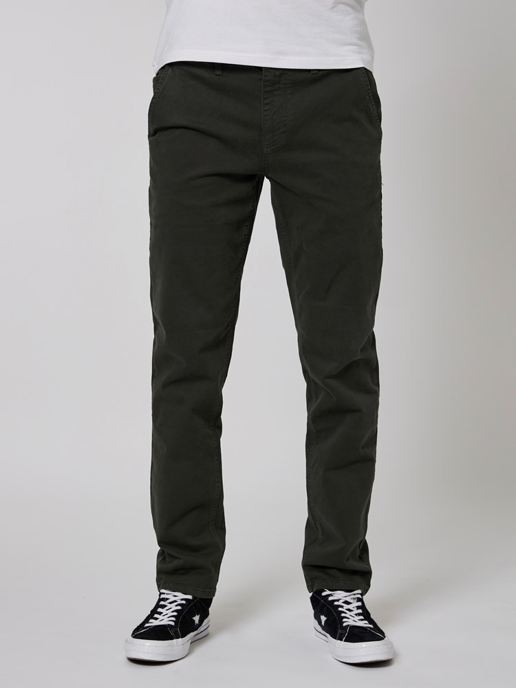 Regular chino str. twill 7500732_C19-MRCAPUCHIN-NOS-Modell-Front_chn=boys_2528_Regular chino str. twill C19_Regular chino str. twill C19 7500732.jpg_Front||Front