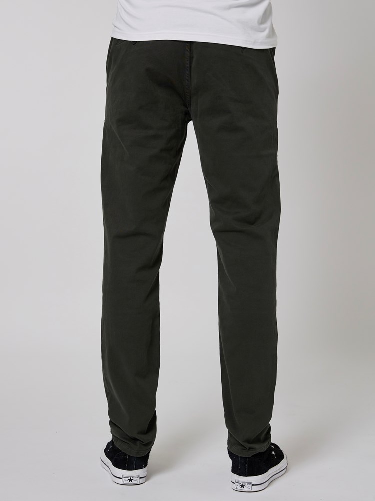 Regular chino str. twill 7500732_C19-MRCAPUCHIN-NOS-Modell-Front_chn=boys_6712_Regular chino str. twill C19_Regular chino str. twill C19 7500732.jpg_Front||Front