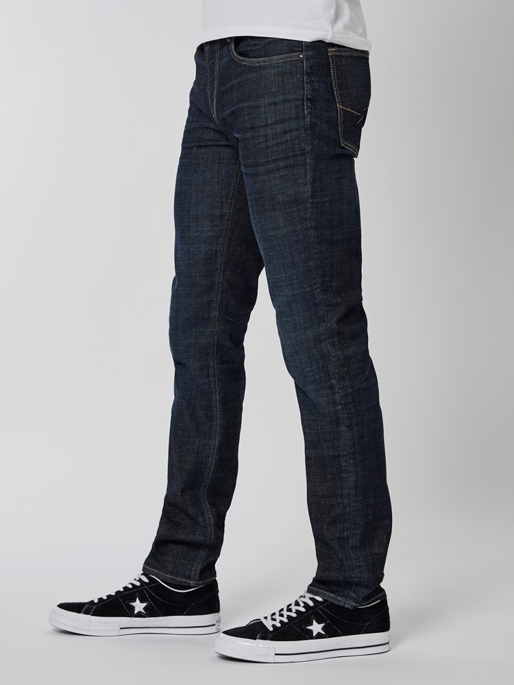 Slim Bill dk.cross jeans 7500738_D04-HENRYCHOICE-A22-Modell-Left_chn=boys_7326_Slim Bill dk.cross jeans D04_Slim Bill dk.cross jeans D04 7500738.jpg_Left||Left