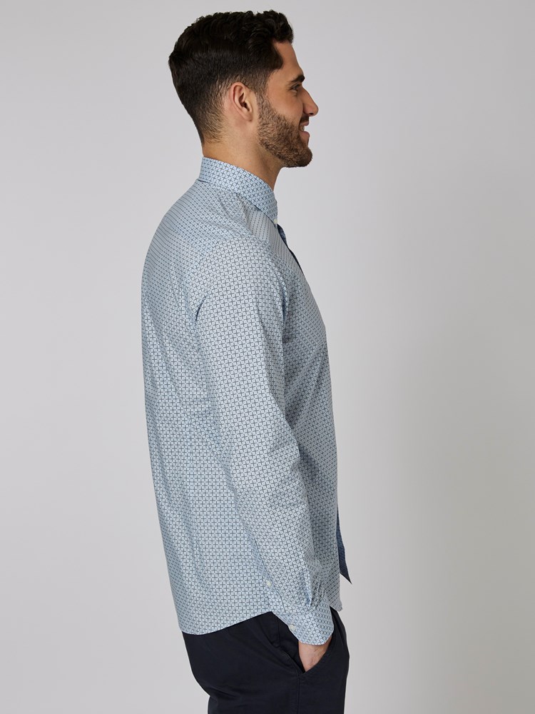 Colin skjorte 7500778_E8P-MRCAPUCHIN-W22-Modell-Front_chn=boys_5502.jpg_Front||Front