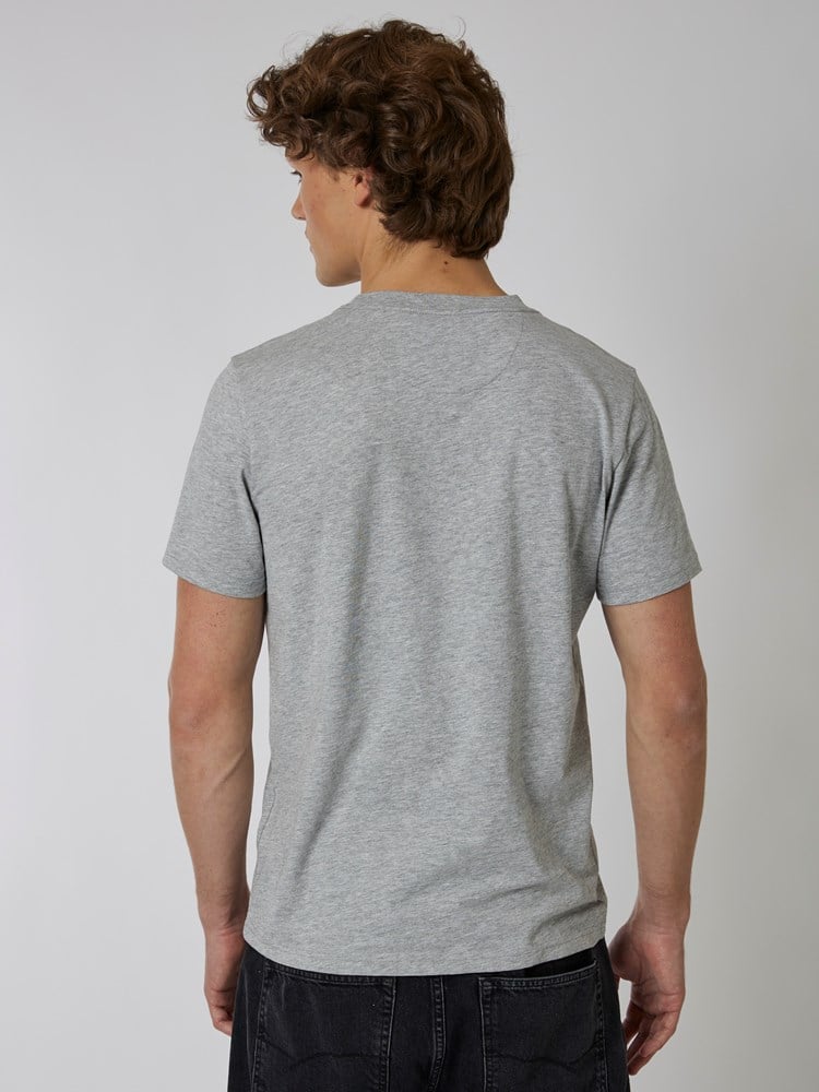 Comfort t-shirt 7501037_IEF-HENRYCHOICE-A22-Modell-Back_chn=boys_870_Comfort t-shirt IEF 7501037.jpg_Back||Back
