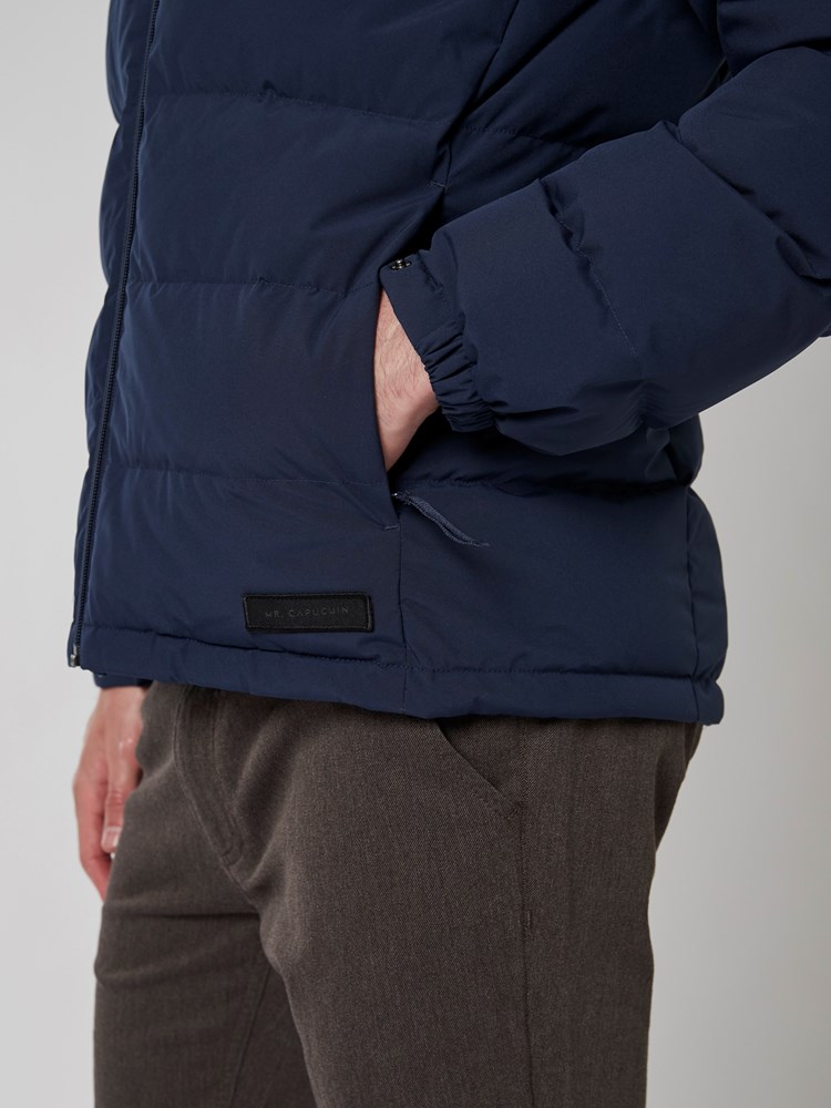 Philip down jakke 7501065_C29-MRCAPUCHIN-A22-details_chn=boys_938.jpg_