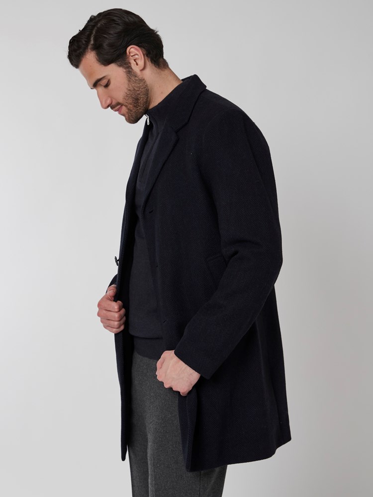 Ernest frakk 7501066_C27-MRCAPUCHIN-A22-Modell-Left_chn=boys_4923_Ernest frakk C27.jpg_Left||Left