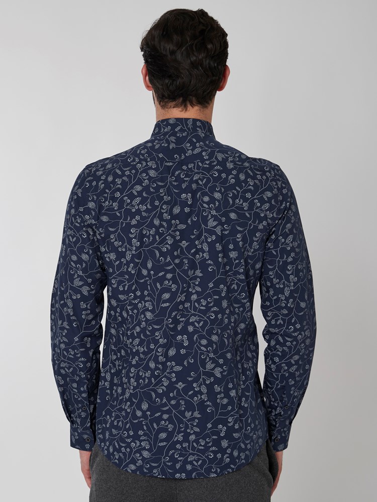 Richard printet skjorte 7501095_C29-MRCAPUCHIN-A22-Modell-Back_chn=boys_1301_Richard printet skjorte C29 7501095.jpg_Back||Back