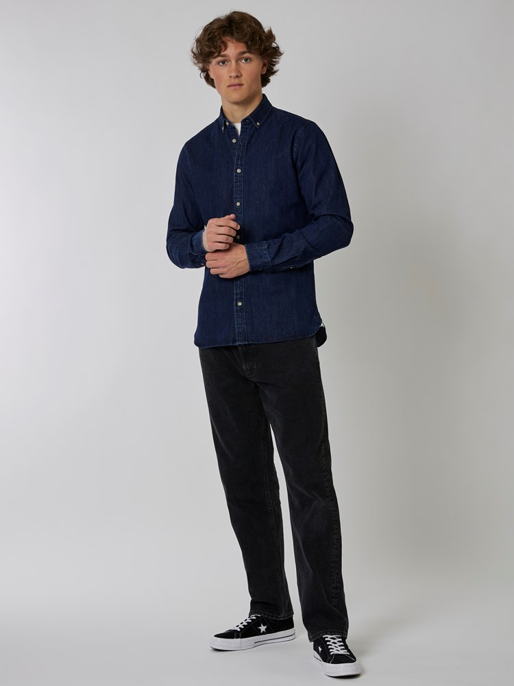 Devin denimshirt 7501109_EM1-HENRYCHOICE-A22-Modell-Front_chn=boys_5721_Devin denimshirt EM1 7501109.jpg_Front||Front