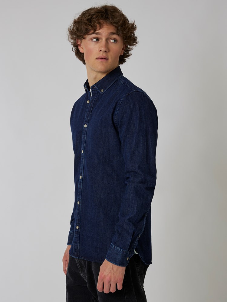 Devin denimshirt 7501109_EM1-HENRYCHOICE-A22-Modell-Left_chn=boys_6912_Devin denimshirt EM1 7501109.jpg_Left||Left