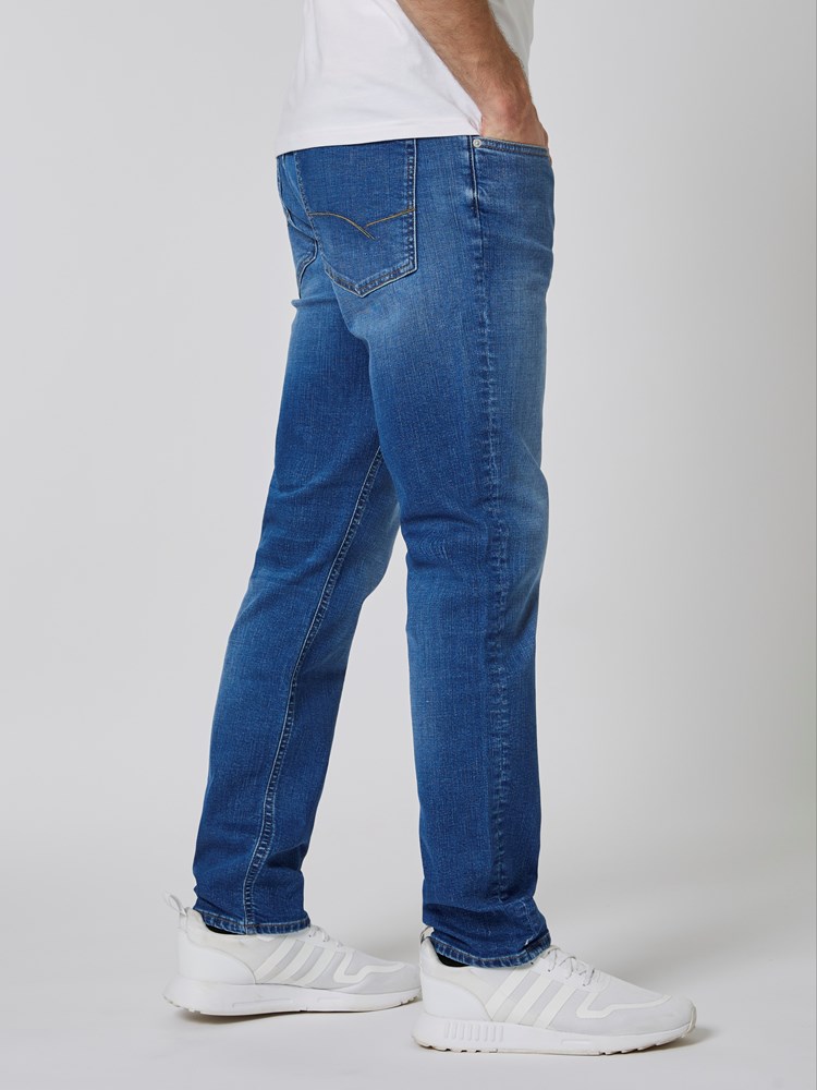 Slim Bill blue jeans 7501420_DAD-HENRYCHOICE-NOS-Modell-Front_chn=boys_2223_Slim Bill blue jeans DAD.jpg_Front||Front