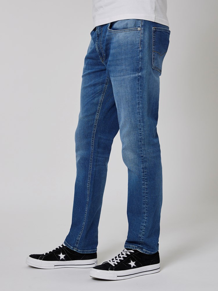 Slim Bill blue jeans 7501420_DAD-HENRYCHOICE-NOS-Modell-Front_chn=boys_5279_Slim Bill blue jeans DAD.jpg_Front||Front