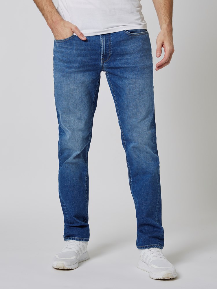 Slim Bill blue jeans 7501420_DAD-HENRYCHOICE-NOS-Modell-Front_chn=boys_9732_Slim Bill blue jeans DAD.jpg_Front||Front