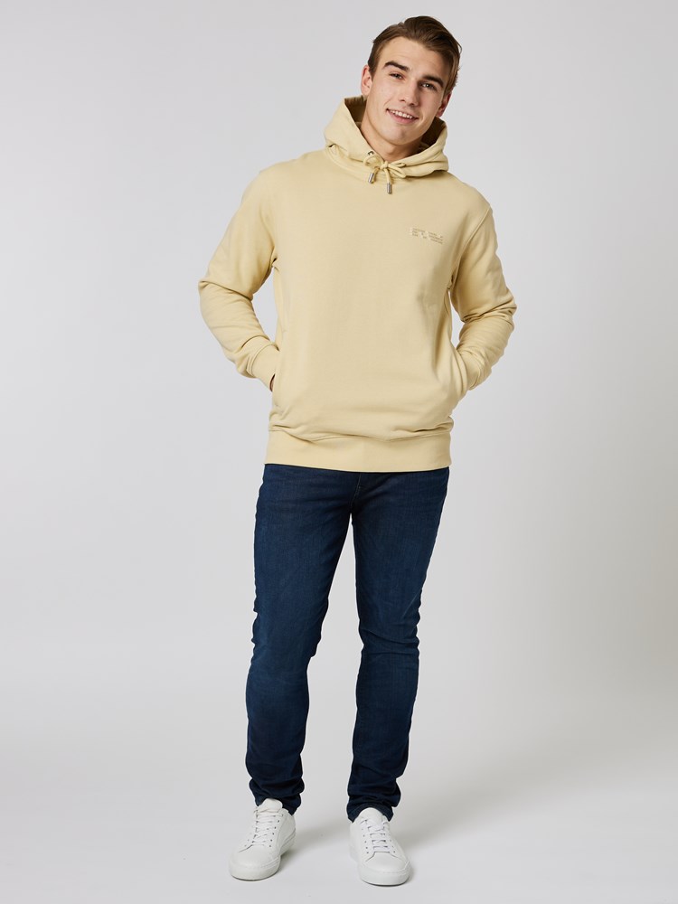 Signature hettegenser 7501873_APV-WOSNOTWOS-S23-Modell-Front_chn=boys_8603_Signature hettegenser APV.jpg_