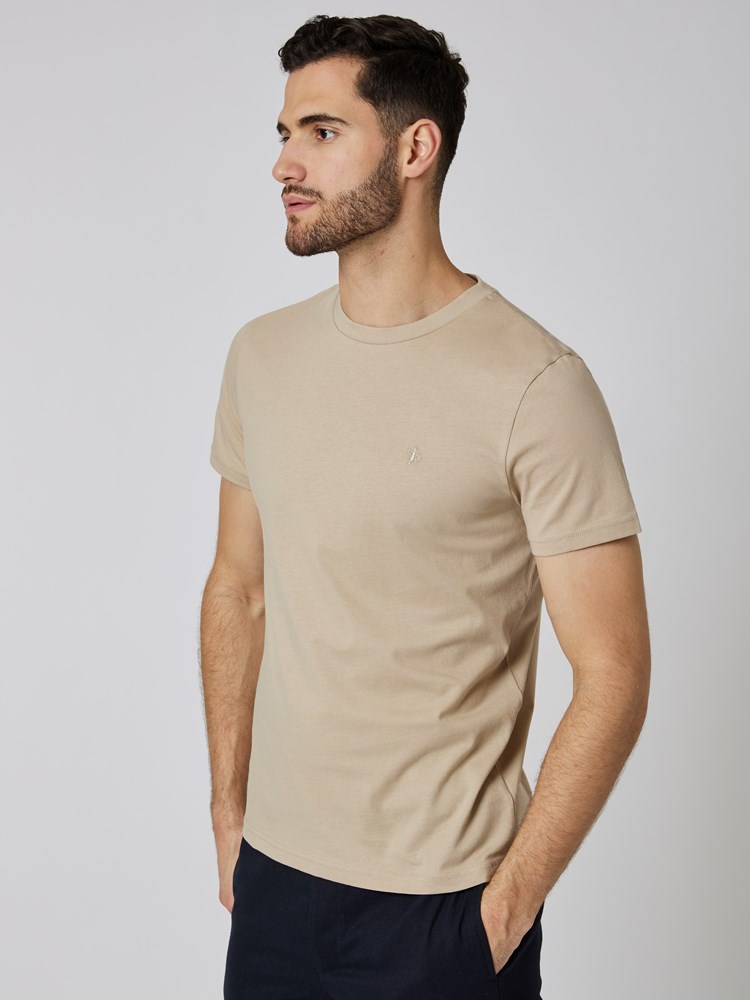 Base 2 pk t-skjorte 7502543_GPN-MRCAPUCHIN-S23-Modell-Front_chn=boys_3128.jpg_Front||Front