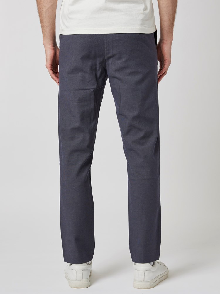 Regular drawstring pant 7502557_I6T-MRCAPUCHIN-S23-Modell-Front_chn=boys_9578_Regular drawstring pant I6T_Regular drawstring pant I6T 7502557.jpg_Front||Front