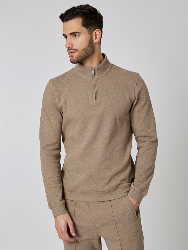 Jonathan zip genser 7503464_R13-MRCAPUCHIN-S23-Modell-Front_chn=boys_9478_Jonathan zip genser R13 7503464.jpg_Front||Front