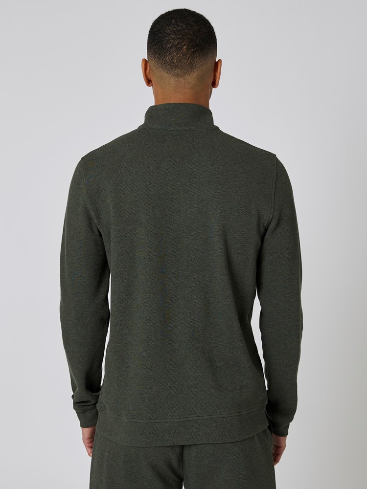 Jonathan zip genser 7503464_R18-MRCAPUCHIN-S23-Modell-Front_chn=boys_6146_Jonathan zip genser R18 7503464.jpg_Front||Front