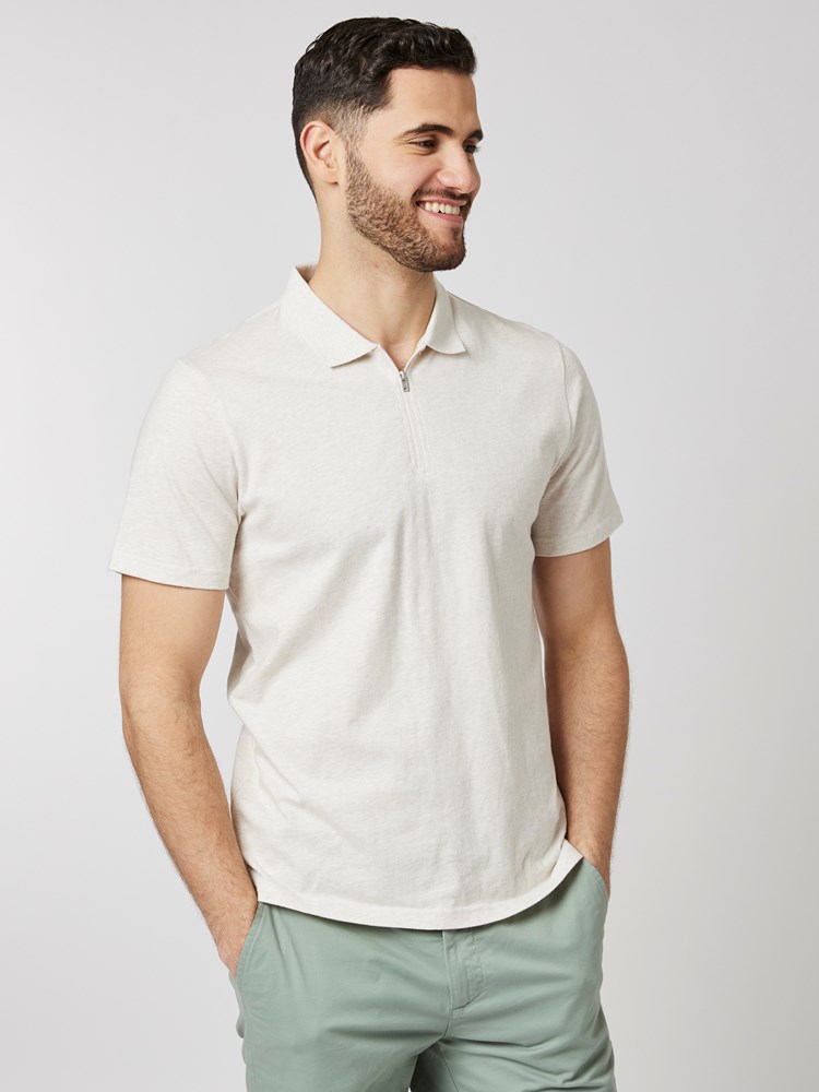 Ulrik polo t-skjorte 7503797_O62-MRCAPUCHIN-H23-Modell-Front_chn=boys_6905.jpg_Front||Front