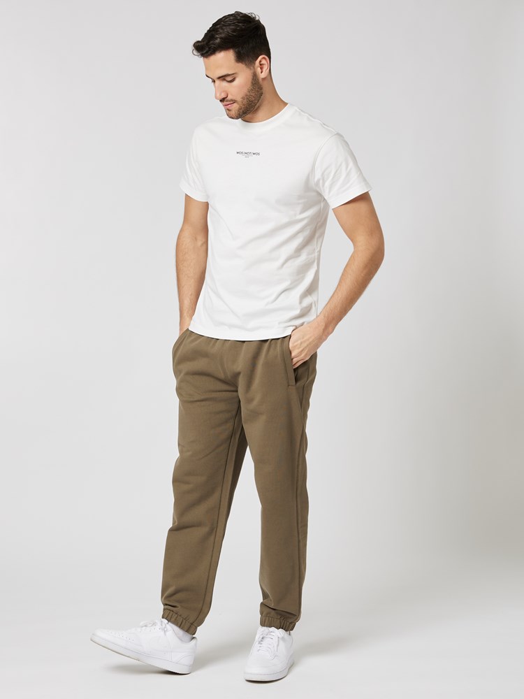 Gigant joggebukse 7504013_GUA-WOSNOTWOS-A23-Modell-Front_chn=boys_7865_Gigant joggebukse GUA_7504013 GUA.jpg_Front||Front