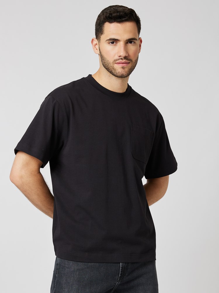 Lom t-skjorte 7504045_CAD-WOSNOTWOS-A23-Modell-Front_chn=boys_872_Lom t-skjorte CAD.jpg_Front||Front