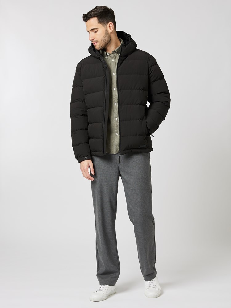 Philip down jakke 7504326_ID2-MRCAPUCHIN-A23-Modell-Front_chn=boys_1945.jpg_