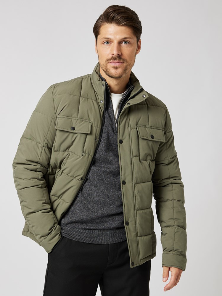 Atli jakke 7504333_R31-MRCAPUCHIN-A23-Modell-Front_chn=boys_9579_Atli jakke R31.jpg_Front||Front