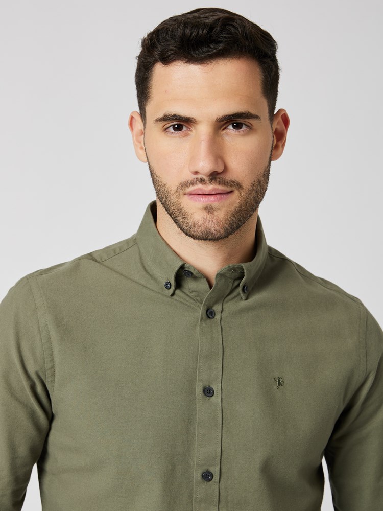 Brushed oxford skjorte 7504547_R31-MRCAPUCHIN-A23-details_chn=boys_4498.jpg_