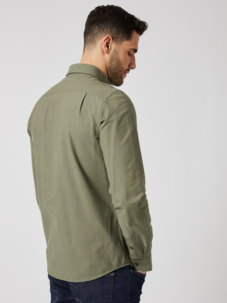 Brushed oxford skjorte 7504547_R31-MRCAPUCHIN-A23-Modell-Back_chn=boys_3258_Brushed oxford skjorte R31.jpg_Back||Back
