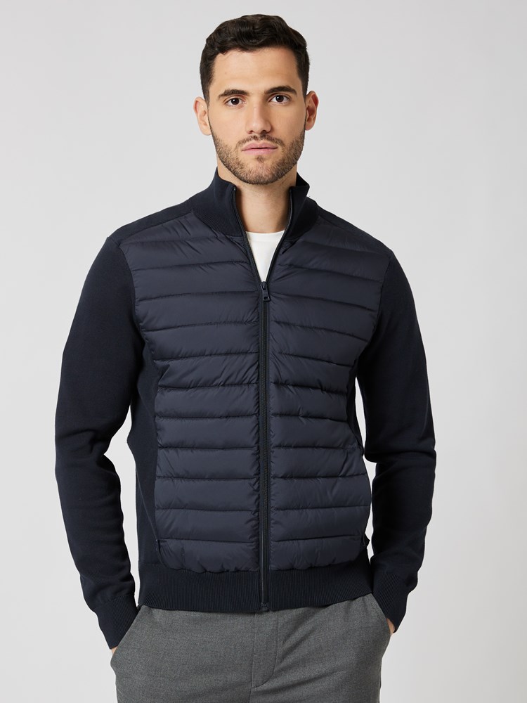 Valdemar zip cardigan 7504646_C27-MRCAPUCHIN-A23-Modell-Front_chn=boys_1997_Valdemar zip cardigan C27.jpg_Front||Front