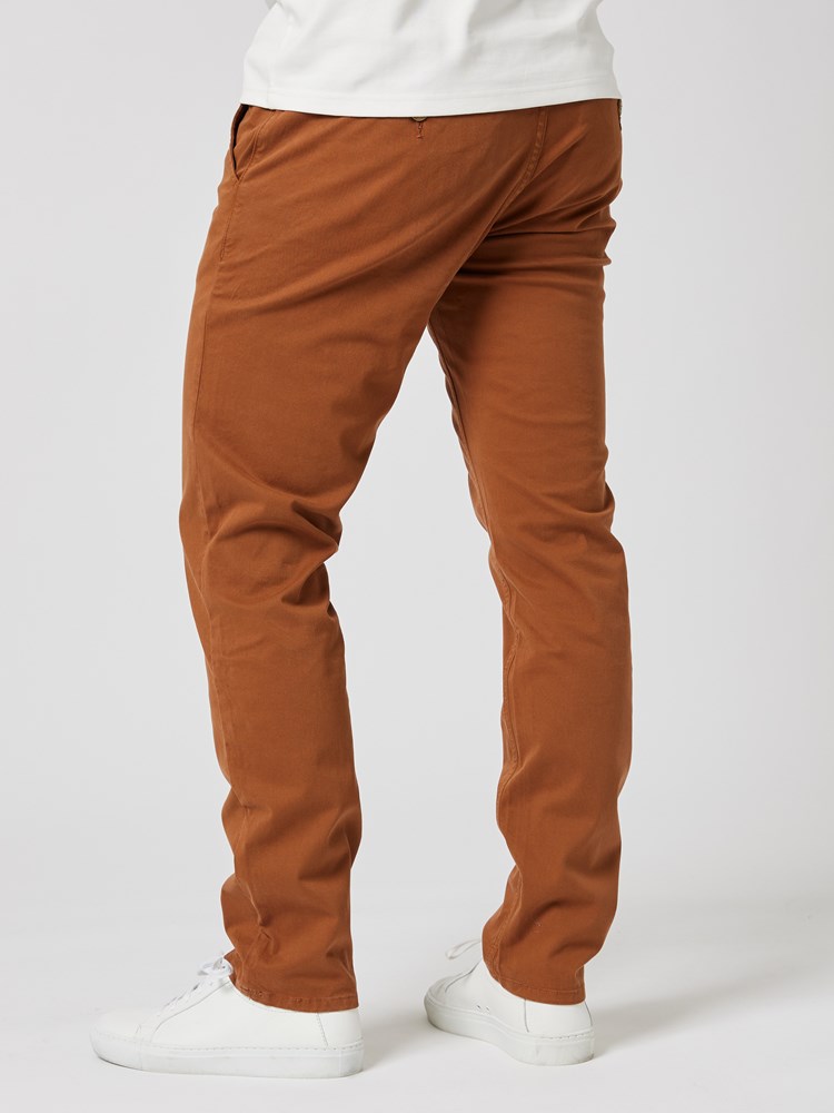 Regular chino str. twill 7505059_AJC-MRCAPUCHIN-A23-Modell-Back_chn=boys_4365.jpg_