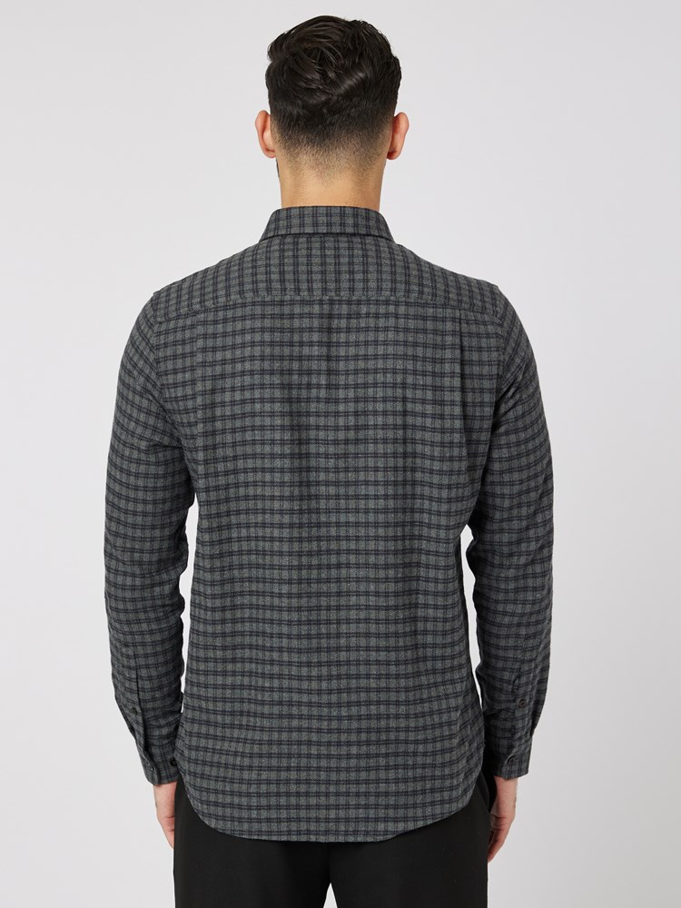 Mathias skjorte 7505287_IFS-MRCAPUCHIN-W23-Modell-Back_chn=boys_5410.jpg_Back||Back