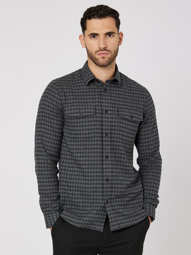 Mathias skjorte 7505287_IFS-MRCAPUCHIN-W23-Modell-Front_chn=boys_5835.jpg_Front||Front