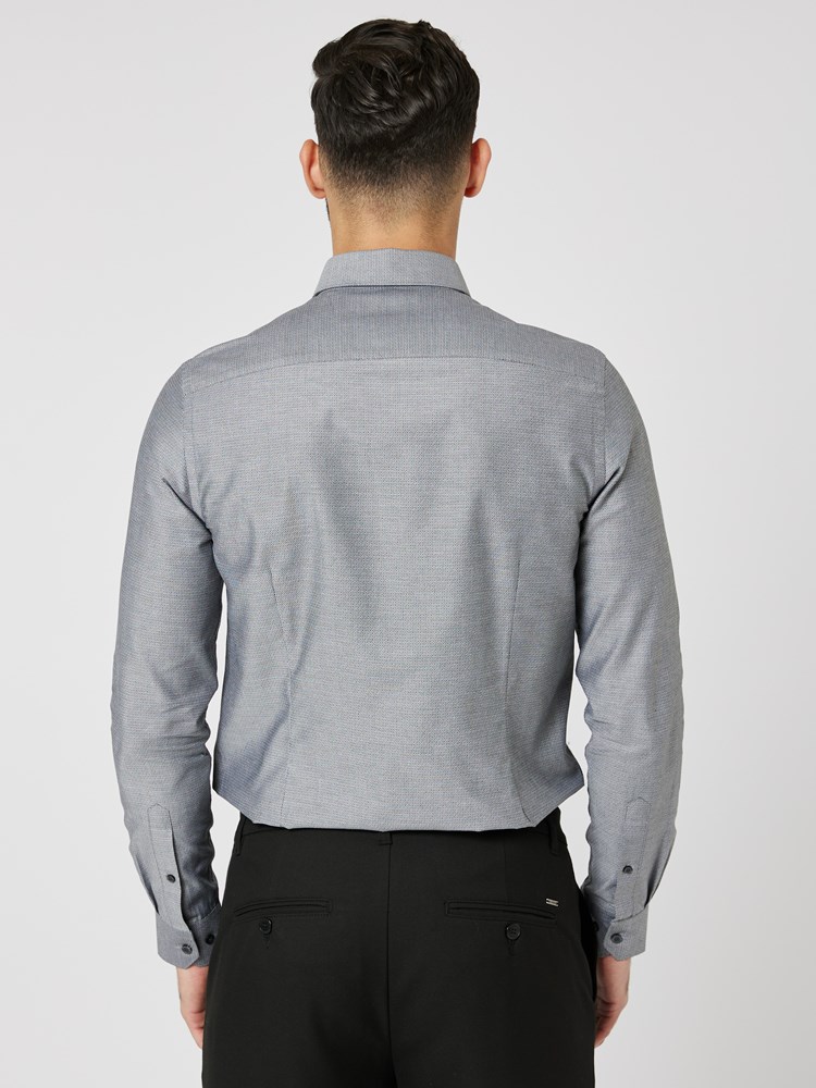 Oskar skjorte 7505330_O77-MRCAPUCHIN-W23-Modell-Back_chn=boys_9782_Oskar skjorte O77.jpg_Back||Back